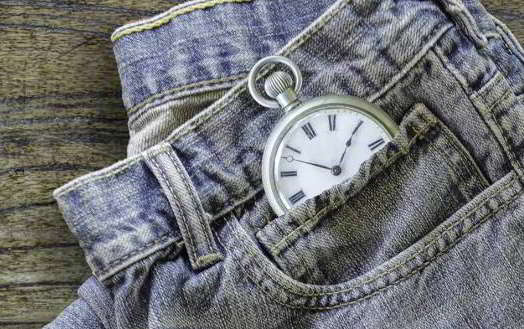 जीन्स में 'लिटिल पॉकेट' क्यों रखी जाती है Why are little pockets in jeans in hindi